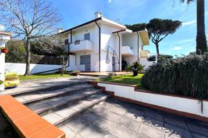 PORZIONE DI QUADRIFAMILIARE A SABAUDIA