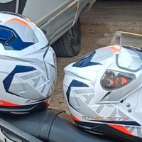 Caschi semintegrali MT HELMETS