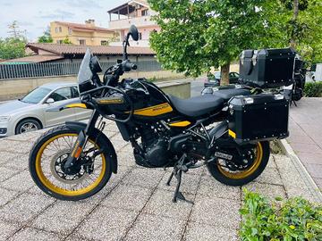 ROYAL ENFIELD Himalayan TUTTO INCLUSO ANCHE PASS