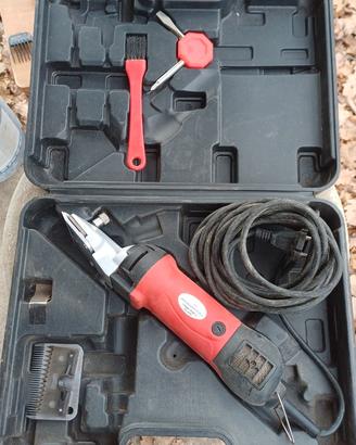 Tosatrice cavalli e animali