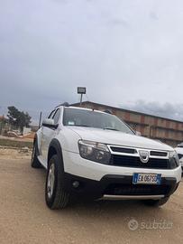 Dacia Duster 1.5 dCi 110CV 4x4 2010 con gancio tra