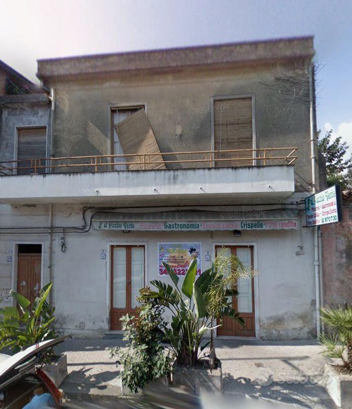 TERRENO EDIFICAB. IN PIENO CENTRO ACI SAN FILIPPO - Vista 2