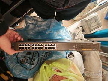 Switch di rete D-Link con 24 porte