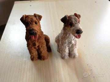 Coppia di cani in resina