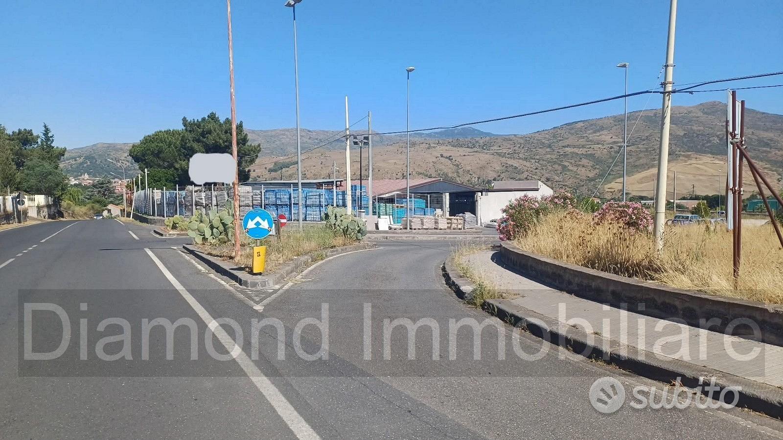 Terreno per esposizione e magazzino a Randazzo - Vista 2