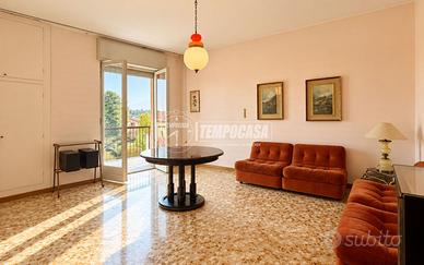 Ampio Trilocale con box e cantina