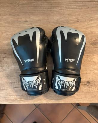 Guantoni boxe Venum Giant 3.0
