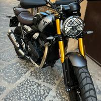 Triumph scrambler 400X