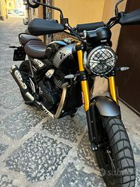 Triumph scrambler 400X