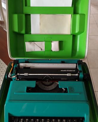 Macchina da scrivere vintage