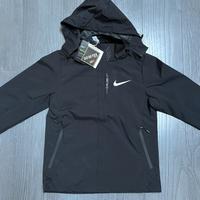 Giacca Nike a vento impermeabile
