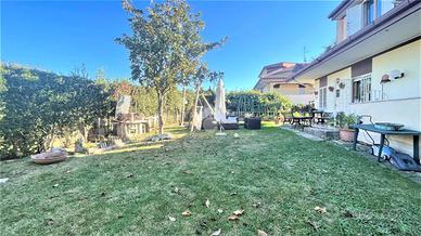 PORZIONE DI TRIFAMILIARE A GUIDONIA MONTECELIO