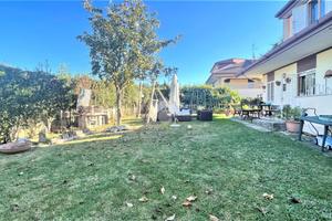 PORZIONE DI TRIFAMILIARE A GUIDONIA MONTECELIO