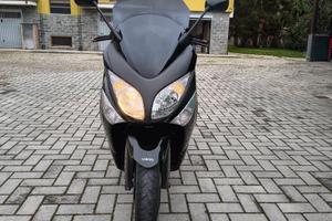 Yamaha t max
