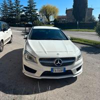 Mercedes Benz CLA 220 premium