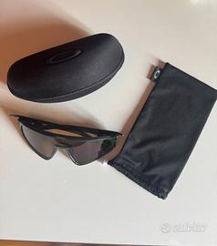 OCCHIALI OAKLEY LATCH PANEL