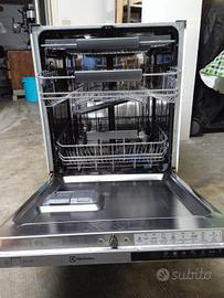 lavastoviglie Electrolux 