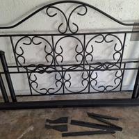 Letto in ferro battuto nero