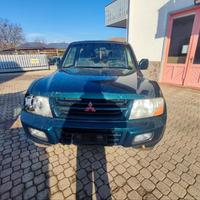 RICAMBI PER MITSUBISHI PAJERO V60 3.2 DID 2003