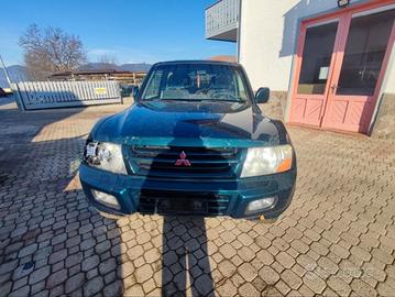 RICAMBI PER MITSUBISHI PAJERO V60 3.2 DID 2003