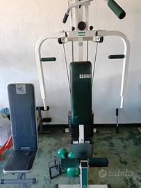 ATTREZZATURA PER PALESTRA 