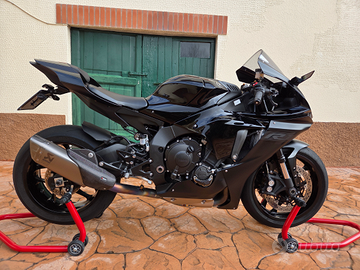 Yamaha r1 2020