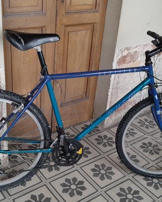 Cinelli Sentiero perfetta e originale