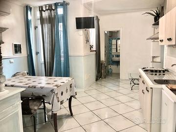 TAVERNETTA SUL PORTO D'ISCHIA dal 9 agosto