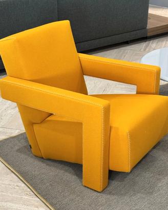 CASSINA Utrecht 637 NUOVA in Lana Giallo Zafferano