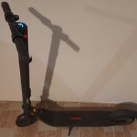 Monopattino elettrico pieghevole Segway Ninebot