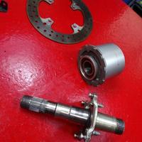 PERNO POST DUCATI HYPERMOTARD 821 SP