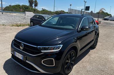 VOLKSWAGEN T-Roc 2.0 tdi Black Pack 115cv