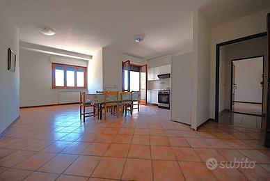Appartamento di 80 m² con 3 locali e box auto a Tr