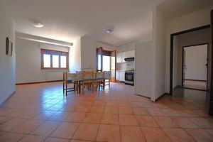 Appartamento di 80 m² con 3 locali e box auto a Tr