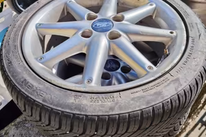 Cerchi in lega Ford