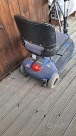 Scooter elettrico tre ruote