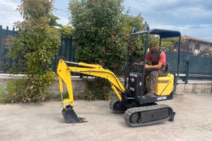 E144 Miniscavatore 8 q Eurodig allargabile