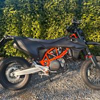 KTM 690 smc r patente A2(libretto)