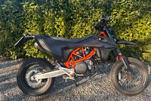 KTM 690 smc r patente A2(libretto)