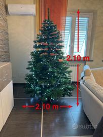 Albero di Natale e luci