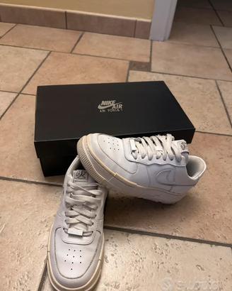 Scarpe Nike "Air Force One" N37/5 Bianche.