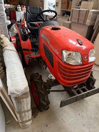 Kubota b 12 20 con trincia machio 42 ore