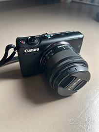 Canon eos m100 mirrorless + ottica EF-M 15-45 mm