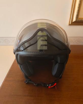 Casco MOMO Design 2025 nero/verde con visiera 
