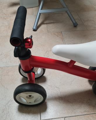 bicicletta senza pedali