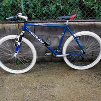 Mtb Lee Cougan limited edition