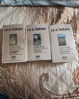libri trilogia di signore degli anelli 