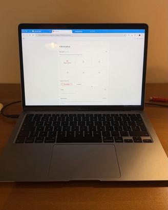 Macbook Air Retina 13'' modello 2020