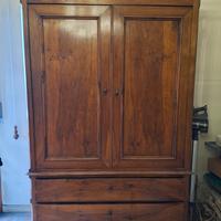 Armadio antico in noce perfetto stato