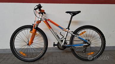 BICICLETTA  MTB CUBE RACE 240